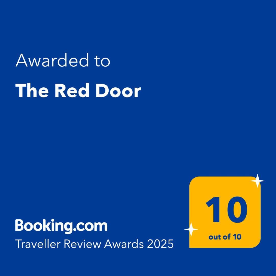 埃斯特雷莫斯The Red Door住宿加早餐旅馆 外观 照片